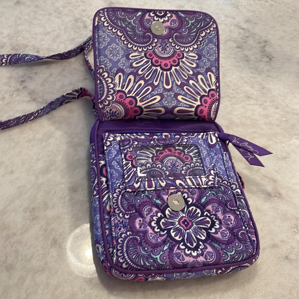 Vera Bradley Crossbody - Picture 4 of 6